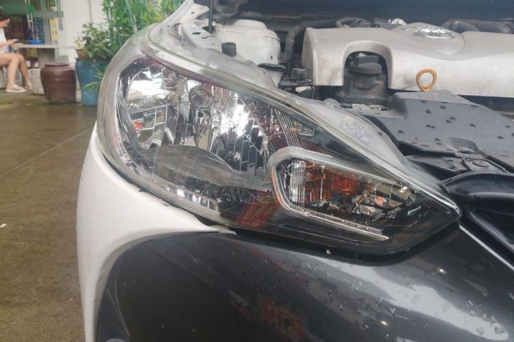 Used Toyota YARiS L Zhi Xuan 2019 1.5E CVT Dynamic Edition China VI compliant Right Front Headlight