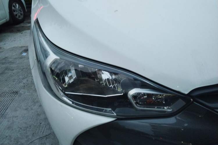 Used Toyota YARiS L Zhi Xuan 2019 1.5E CVT Dynamic Edition China VI compliant Right Front Headlight