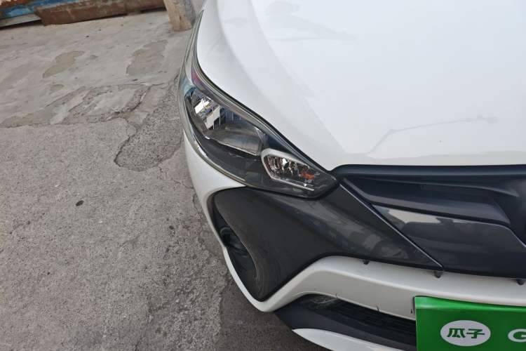 Used Toyota YARiS L Zhi Xuan 2019 1.5E CVT Dynamic Edition China VI compliant Right Front Headlight