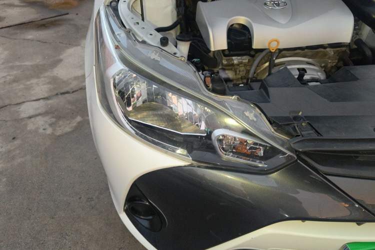 Used Toyota YARiS L Zhi Xuan 2019 1.5E CVT Dynamic Edition China VI compliant Right Front Headlight