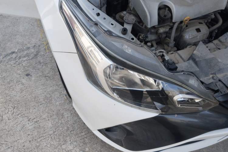 Used Toyota YARiS L Zhi Xuan 2019 1.5E CVT Enhanced Version China VI Standard Right Front Headlight
