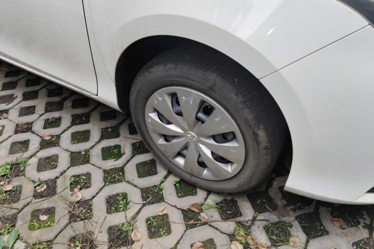 Used Toyota YARiS L Zhi Xuan 2019 1.5E CVT Dynamic Edition China VI compliant Right Front Wheel Hub