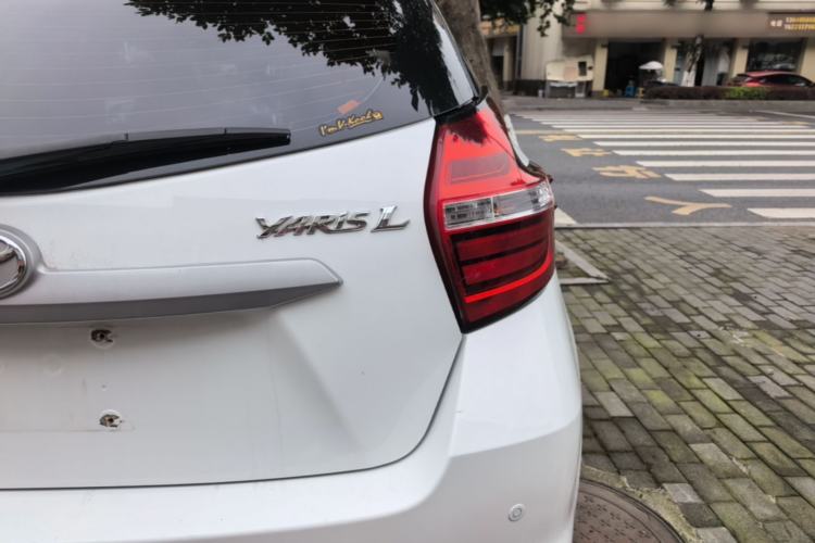 Used Toyota YARiS L Zhi Xuan 2019 1.5E CVT Dynamic Edition China VI compliant Right Rear Taillight