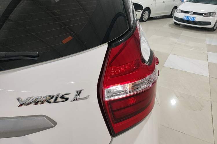 Used Toyota YARiS L Zhi Xuan 2019 1.5E CVT Dynamic Edition China VI compliant Right Rear Taillight