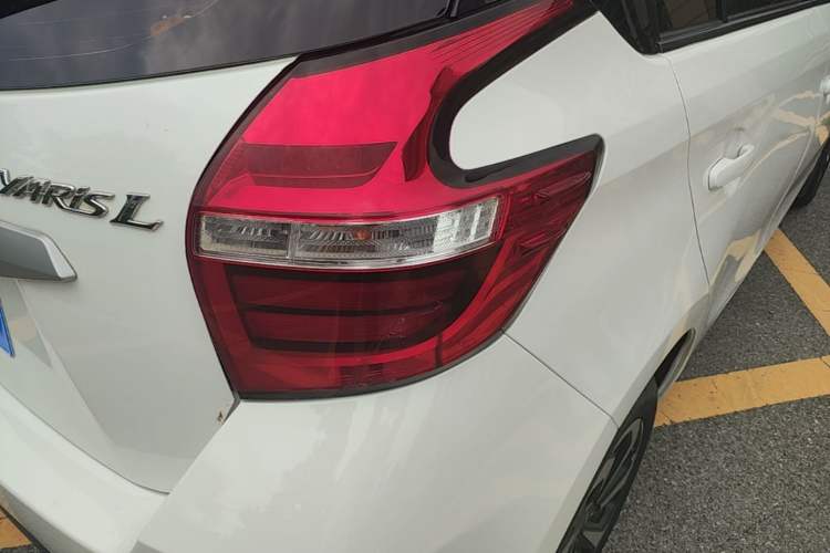 Used Toyota YARiS L Zhi Xuan 2019 1.5E CVT Dynamic Edition China VI compliant Right Rear Taillight