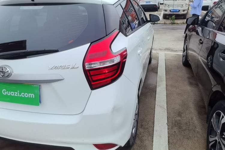 Used Toyota YARiS L Zhi Xuan 2019 1.5E CVT Dynamic Edition China VI compliant Right Rear Taillight