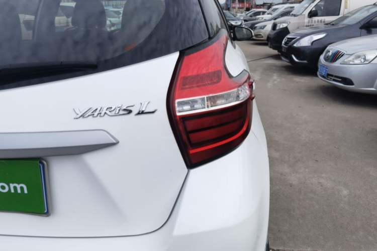 Used Toyota YARiS L Zhi Xuan 2019 1.5E CVT Dynamic Edition China VI compliant Right Rear Taillight