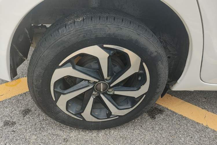 Used Toyota YARiS L Zhi Xuan 2019 1.5E CVT Dynamic Edition China VI compliant Right Rear Wheel Hub