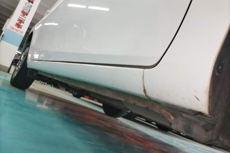 Used Toyota YARiS L Zhi Xuan 2019 1.5E CVT Dynamic Edition China VI compliant Right Side Sill
