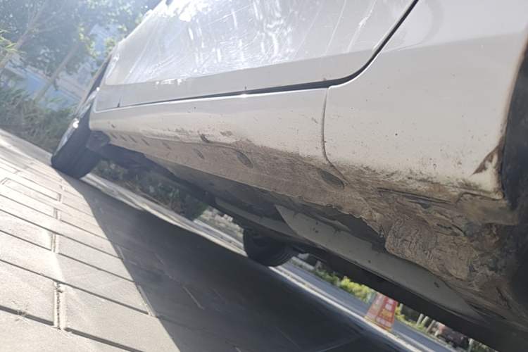 Used Toyota YARiS L Zhi Xuan 2019 1.5E CVT Dynamic Edition China VI compliant Right Side Sill
