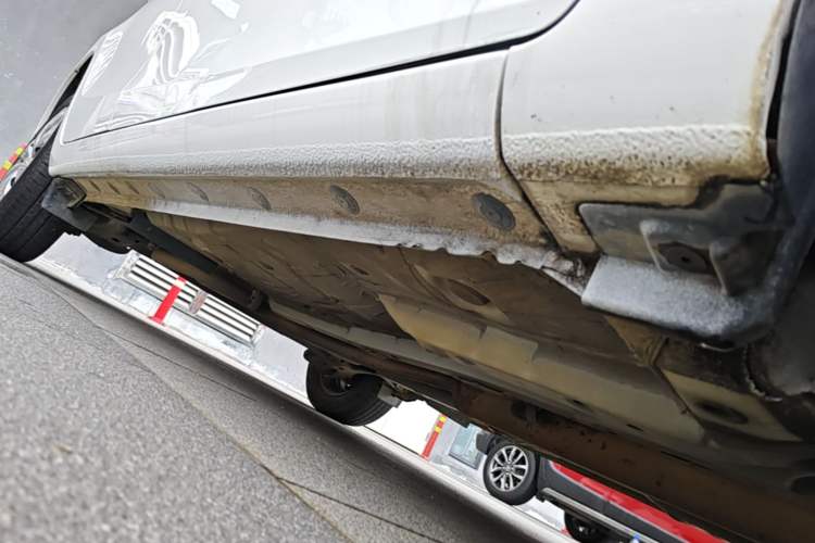 Used Toyota YARiS L Zhi Xuan 2019 1.5E CVT Dynamic Edition China VI compliant Right Side Sill