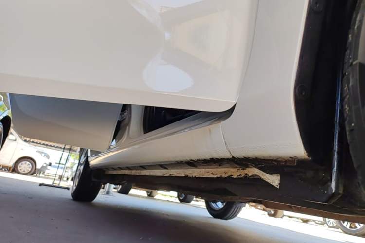 Used Toyota YARiS L Zhi Xuan 2019 1.5E CVT Dynamic Edition China VI compliant Right Side Sill