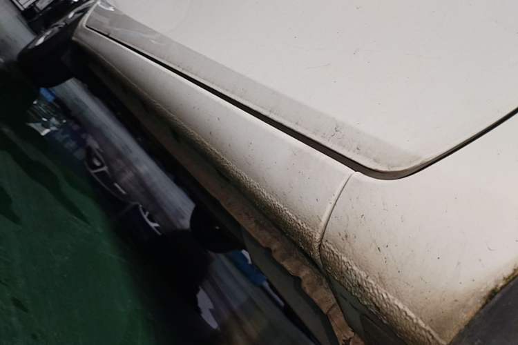 Used Toyota YARiS L Zhi Xuan 2019 1.5E CVT Dynamic Edition China VI compliant Right Side Sill