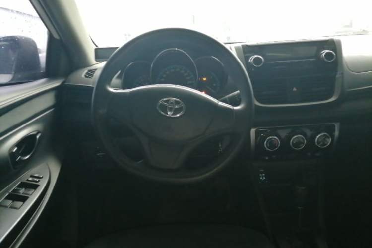 Used Toyota YARiS L Zhi Xuan 2019 1.5E CVT Dynamic Edition China VI compliant Steering Wheel