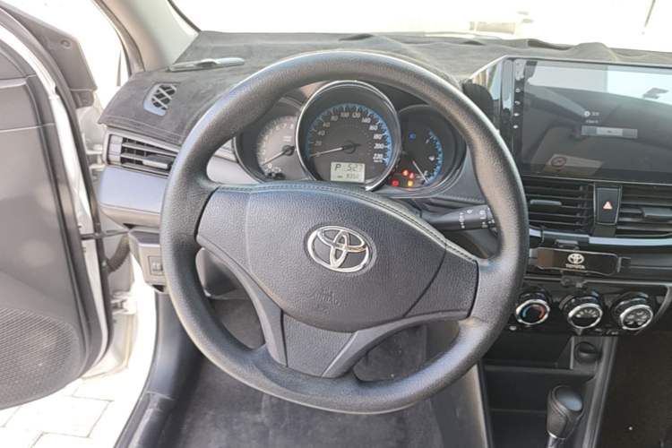 Used Toyota YARiS L Zhi Xuan 2019 1.5E CVT Dynamic Edition China VI compliant Steering Wheel