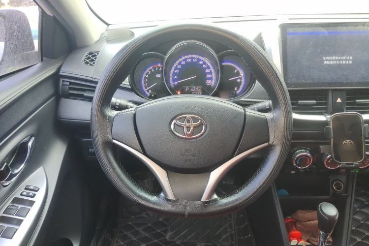 Used Toyota YARiS L Zhi Xuan 2019 1.5G CVT Xuan Dong Sunroof Version China VI Standard Steering Wheel