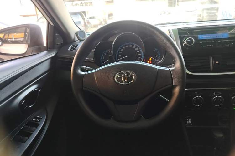 Used Toyota YARiS L Zhi Xuan 2019 1.5E CVT Dynamic Edition China VI compliant Steering Wheel