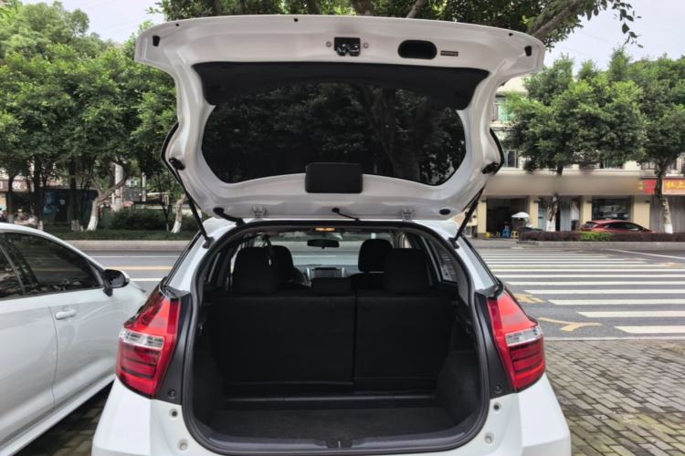 Used Toyota YARiS L Zhi Xuan 2019 1.5E CVT Dynamic Edition China VI compliant Trunk