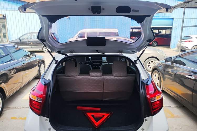 Used Toyota YARiS L Zhi Xuan 2019 1.5E CVT Dynamic Edition China VI compliant Trunk