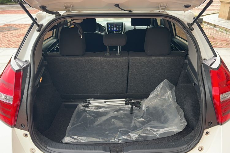 Used Toyota YARiS L Zhi Xuan 2019 1.5E CVT Dynamic Edition China VI compliant Trunk