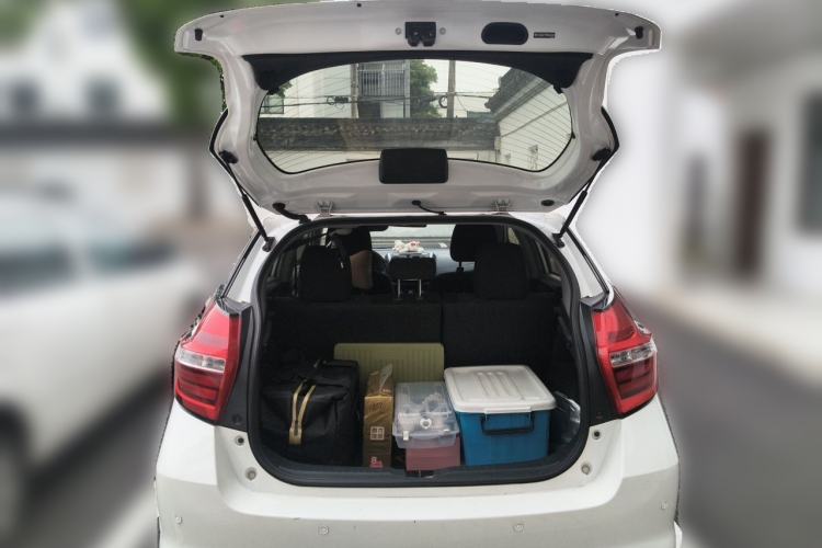 Used Toyota YARiS L Zhi Xuan 2019 1.5G CVT Xuan Dong Sunroof Version China VI Standard Trunk