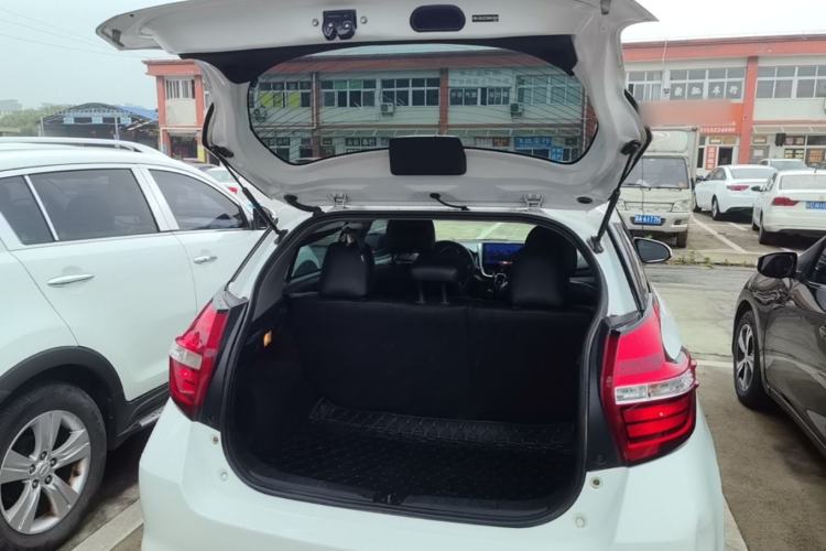 Used Toyota YARiS L Zhi Xuan 2019 1.5E CVT Dynamic Edition China VI compliant Trunk