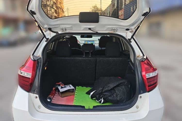 Used Toyota YARiS L Zhi Xuan 2019 1.5E CVT Dynamic Edition China VI compliant Trunk