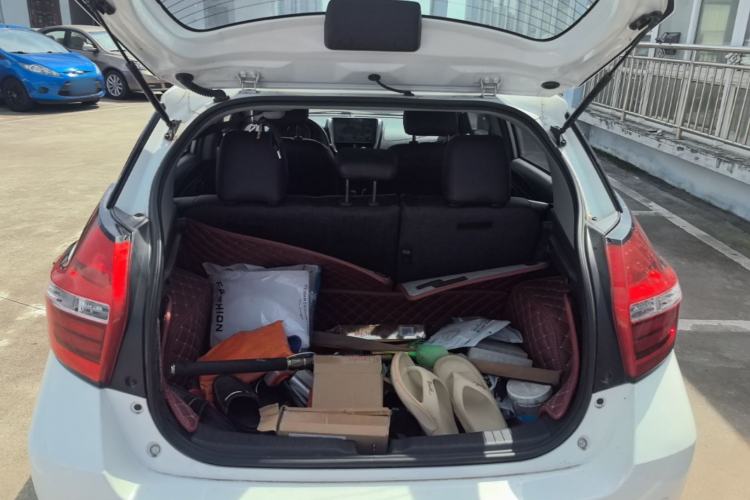Used Toyota YARiS L Zhi Xuan 2019 1.5E CVT Dynamic Edition China VI compliant Trunk