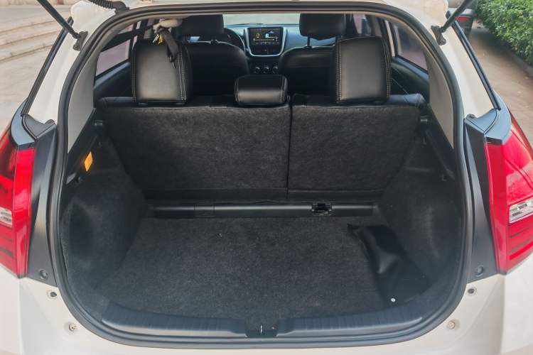 Used Toyota YARiS L Zhi Xuan 2019 1.5E CVT Dynamic Edition China VI compliant Trunk