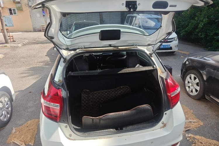 Used Toyota YARiS L Zhi Xuan 2019 1.5E CVT Dynamic Edition China VI compliant Trunk