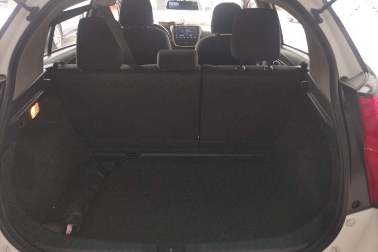 Used Toyota YARiS L Zhi Xuan 2019 1.5E CVT Dynamic Edition China VI compliant Trunk