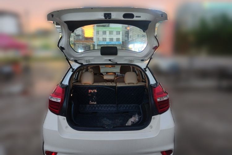 Used Toyota YARiS L Zhi Xuan 2019 1.5E CVT Dynamic Edition China VI compliant Trunk