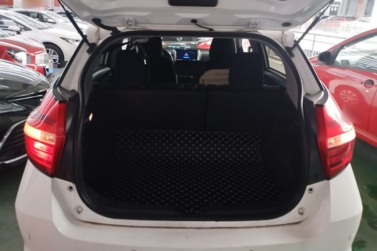 Used Toyota YARiS L Zhi Xuan 2019 1.5E CVT Dynamic Edition China VI compliant Trunk