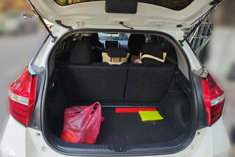 Used Toyota YARiS L Zhi Xuan 2019 1.5E CVT Dynamic Edition China VI compliant Trunk