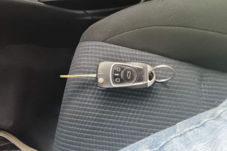 Used Toyota YARiS L Zhi Xuan 2019 1.5E CVT Dynamic Edition China VI compliant Vehicle Key