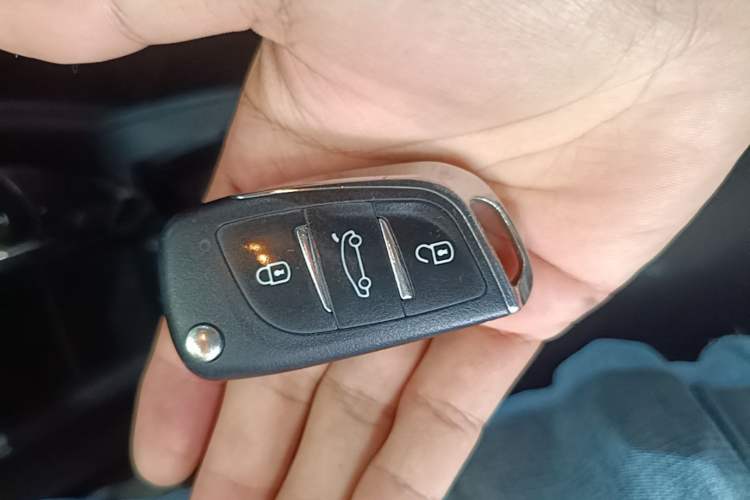 Used Toyota YARiS L Zhi Xuan 2019 1.5E CVT Dynamic Edition China VI compliant Vehicle Key