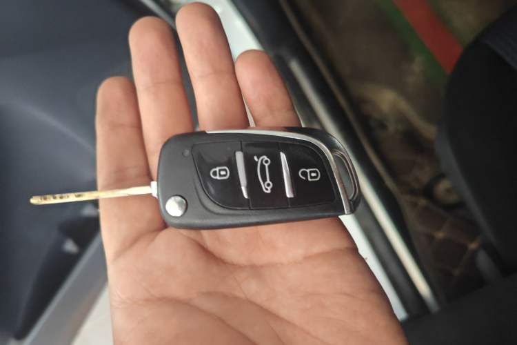 Used Toyota YARiS L Zhi Xuan 2019 1.5E CVT Dynamic Edition China VI compliant Vehicle Key