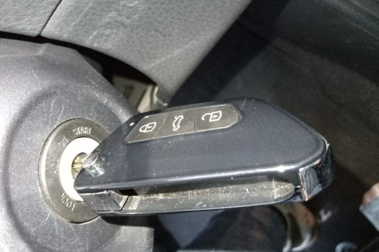 Used Toyota YARiS L Zhi Xuan 2019 1.5E CVT Dynamic Edition China VI compliant Vehicle Key