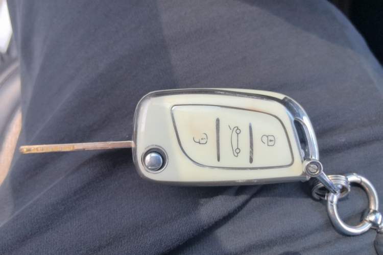 Used Toyota YARiS L Zhi Xuan 2019 1.5E CVT Dynamic Edition China VI compliant Vehicle Key