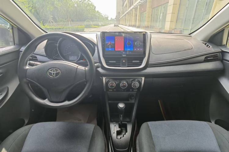 Used Toyota YARiS L Zhi Xuan 2019 1.5E CVT Dynamic Edition China VI compliant Center Console