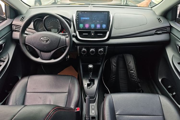 Used Toyota YARiS L Zhi Xuan 2019 1.5E CVT Dynamic Edition China VI compliant Center Console
