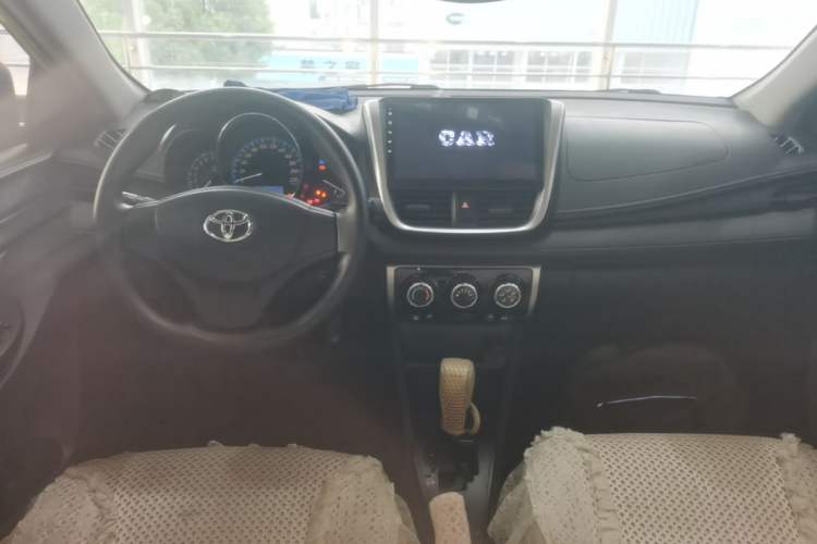 Used Toyota YARiS L Zhi Xuan 2019 1.5E CVT Dynamic Edition China VI compliant Center Console