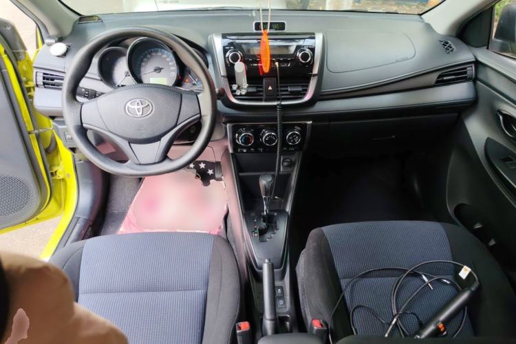 Used Toyota YARiS L Zhi Xuan 2019 1.5E CVT Dynamic Edition China VI compliant Center Console
