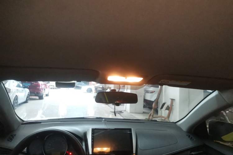 Used Toyota YARiS L Zhi Xuan 2019 1.5E CVT Dynamic Edition China VI compliant Headliner
