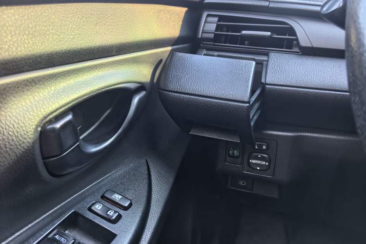 Used Toyota YARiS L Zhi Xuan 2019 1.5E CVT Dynamic Edition China VI compliant Interior 9