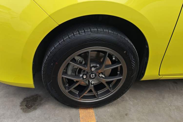 Used Toyota YARiS L Zhi Xuan 2019 1.5E CVT Dynamic Edition China VI compliant Left Front Wheel Hub