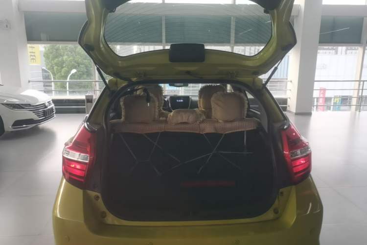 Used Toyota YARiS L Zhi Xuan 2019 1.5E CVT Dynamic Edition China VI compliant Trunk