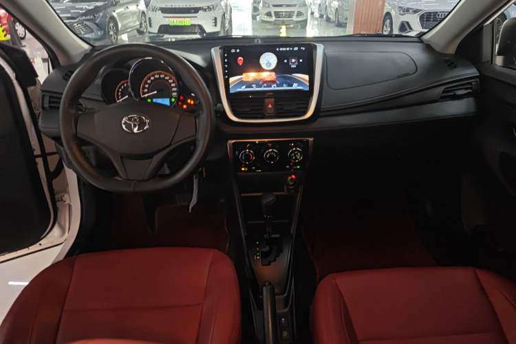 Used Toyota YARiS L Zhi Xuan 2020 X-Trail X 1.5L CVT Leading Edition Center Console