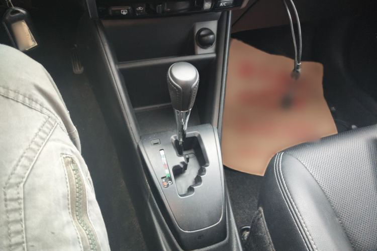 Used Toyota YARiS L Zhi Xuan 2020 1.5L CVT Leading Edition Gear Lever