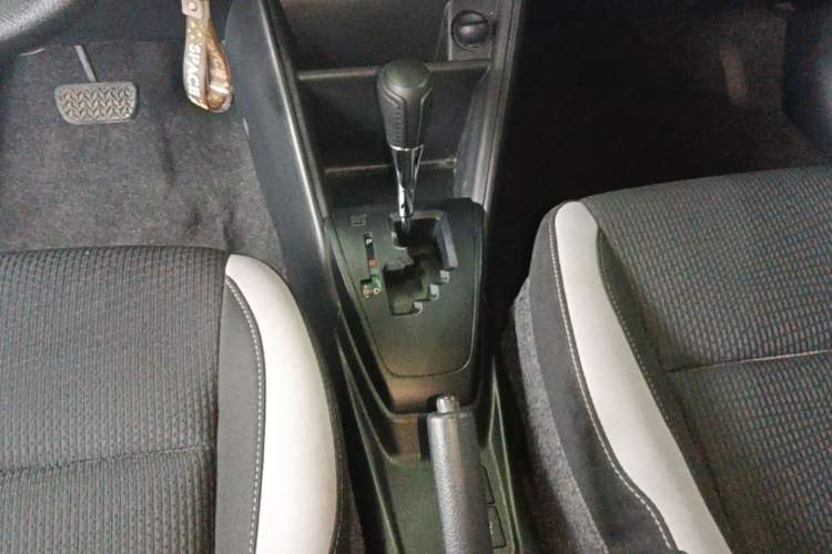 Used Toyota YARiS L Zhi Xuan 2020 X-Trail X 1.5L CVT Leading Edition Gear Lever
